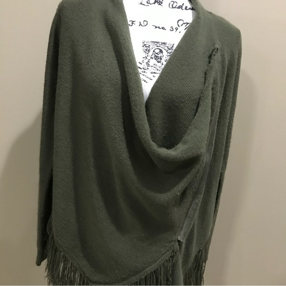 one the land | Fringe Diagonal Zip Cardigan - Picture 6 of 10